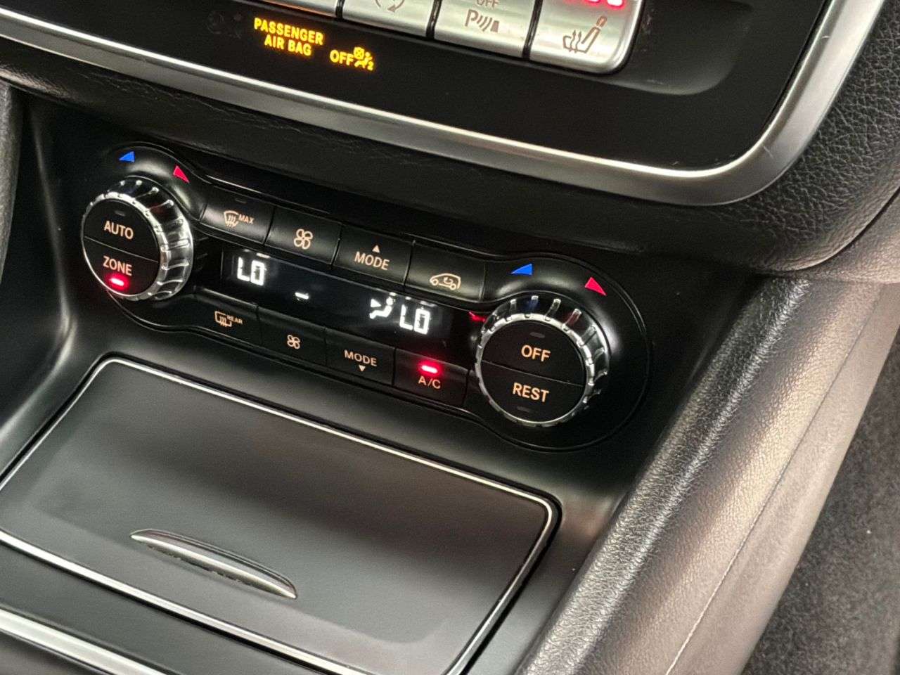2018 MERCEDES-BENZ 180 2018 MERCEDES-BENZ 180