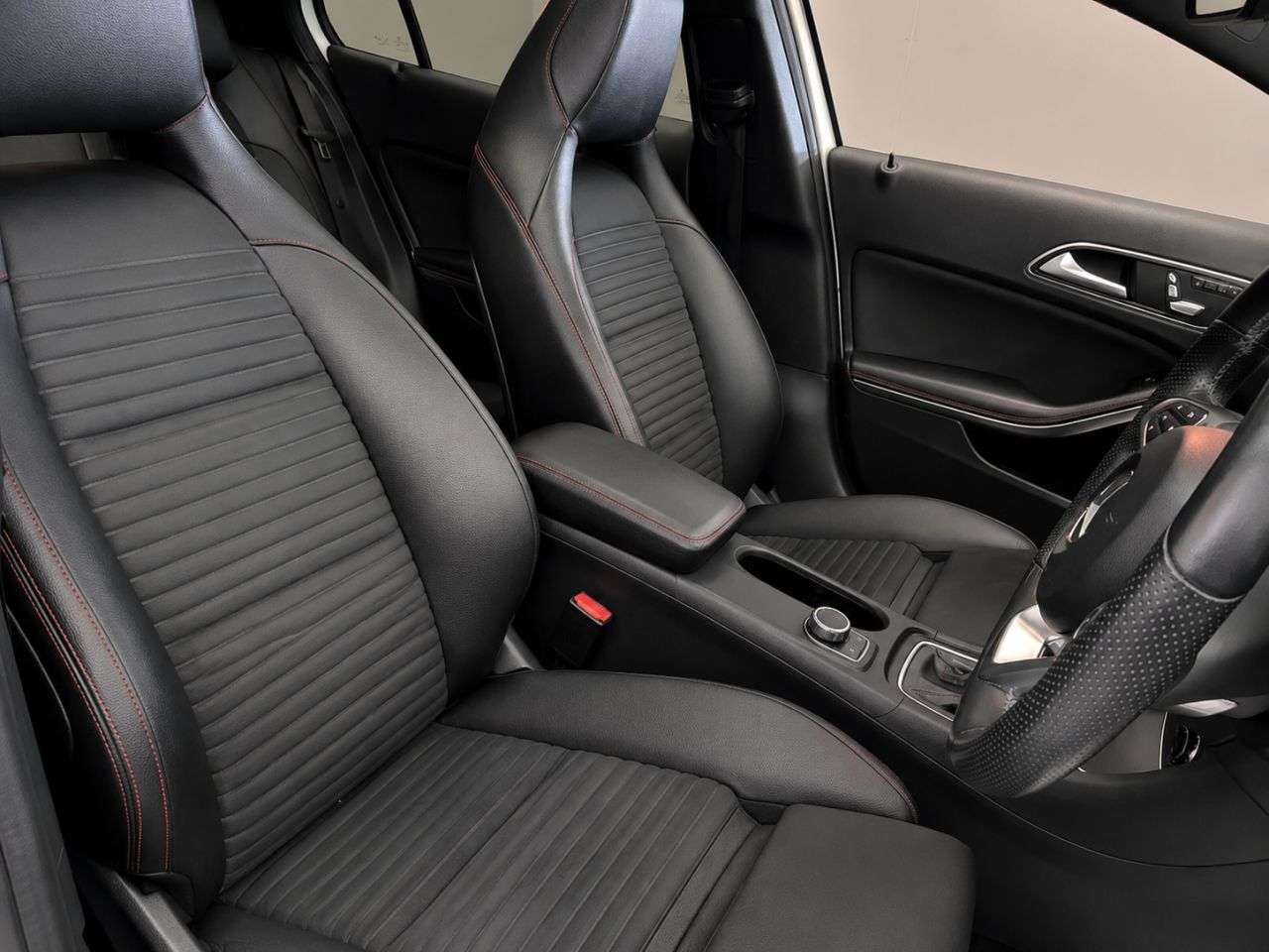 2018 MERCEDES-BENZ 180 2018 MERCEDES-BENZ 180