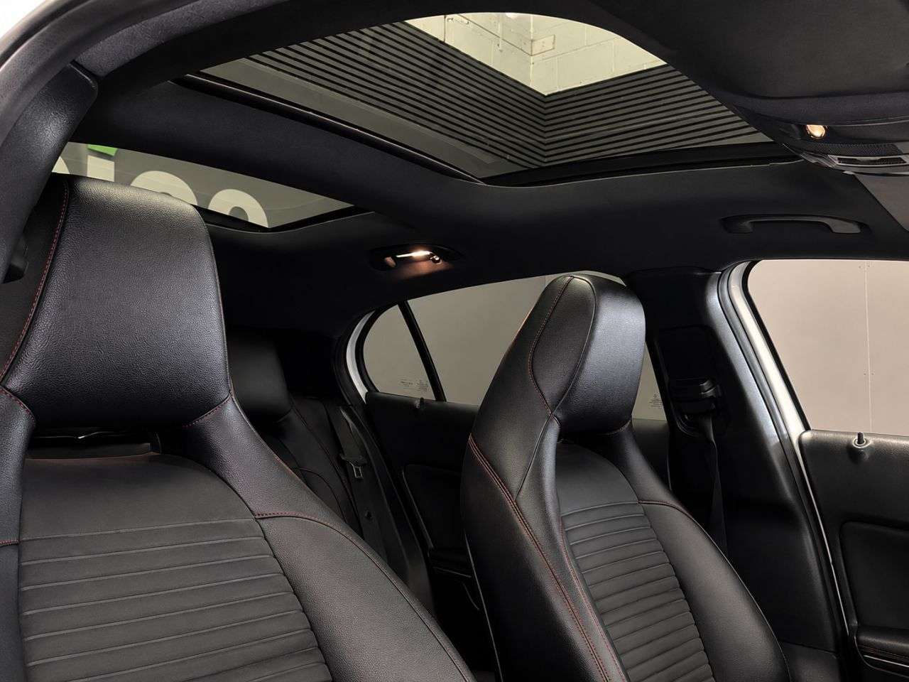 2018 MERCEDES-BENZ 180 2018 MERCEDES-BENZ 180