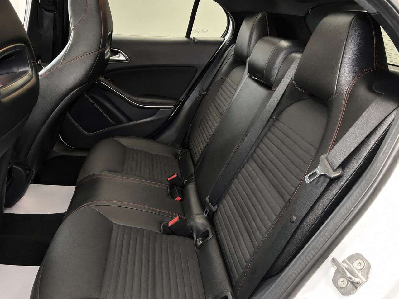 2018 MERCEDES-BENZ 180 2018 MERCEDES-BENZ 180