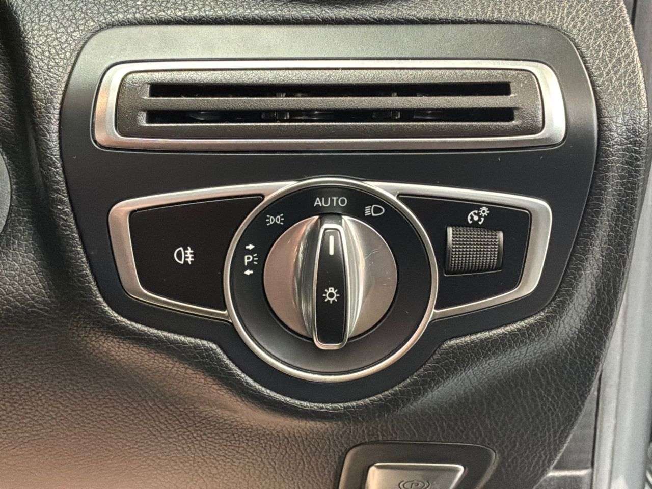 2019 MERCEDES-BENZ C-CLASS 2019 MERCEDES-BENZ C-CLASS