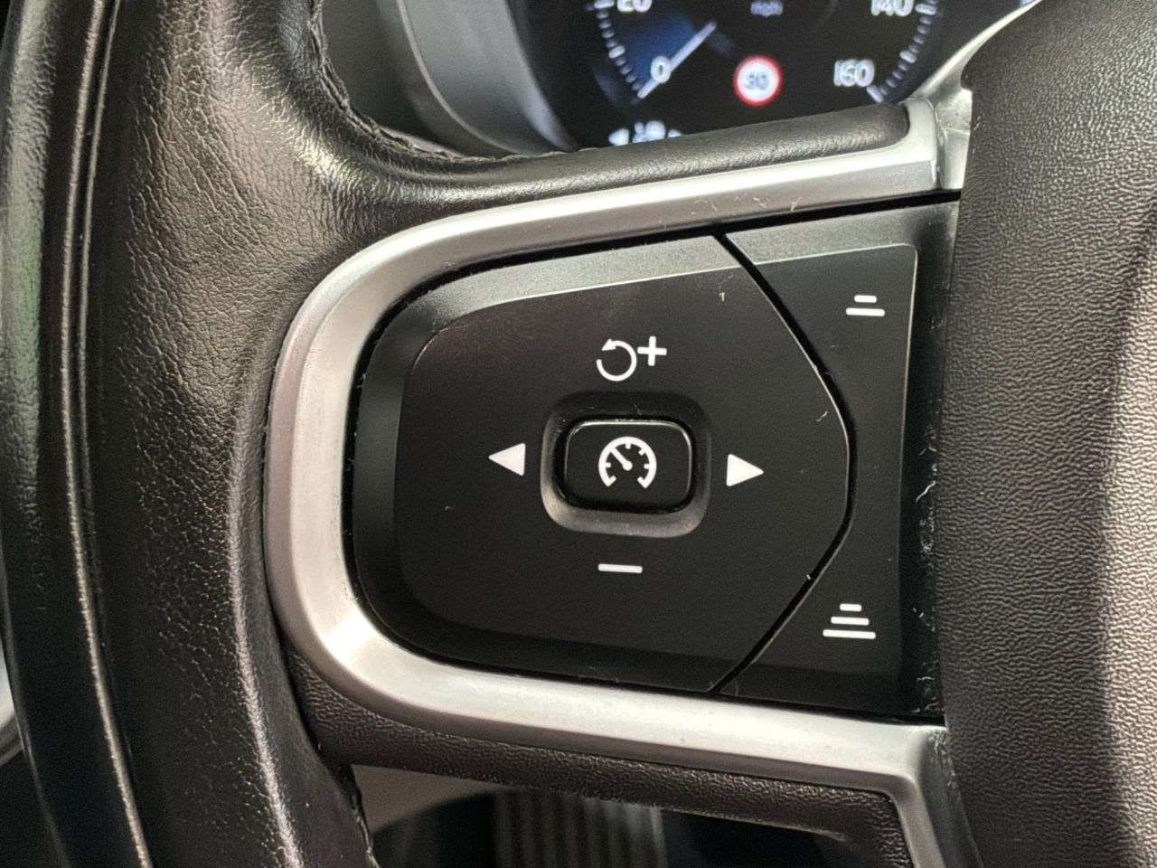 2018 VOLVO XC60 2018 VOLVO XC60