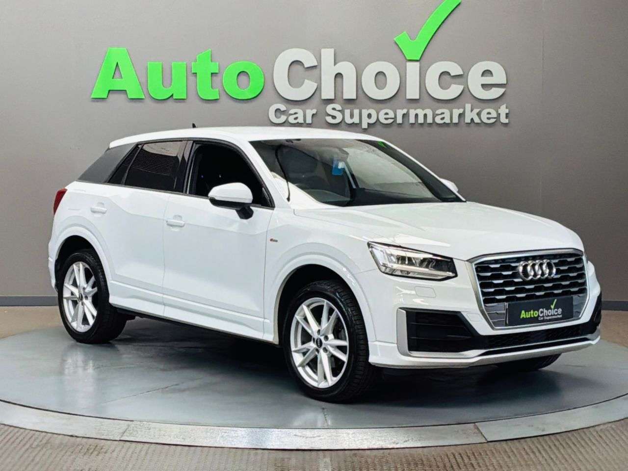 A 2020 AUDI Q2 1.5 TFSI CoD 35 S line SUV 5dr Petrol S Tronic Euro 6 (s/s) (150 ps) in Bla A 2020 AUDI Q2 1.5 TFSI CoD 35 S line SUV 5dr Petrol S Tronic Euro 6 (s/s) (150 ps) in Bla