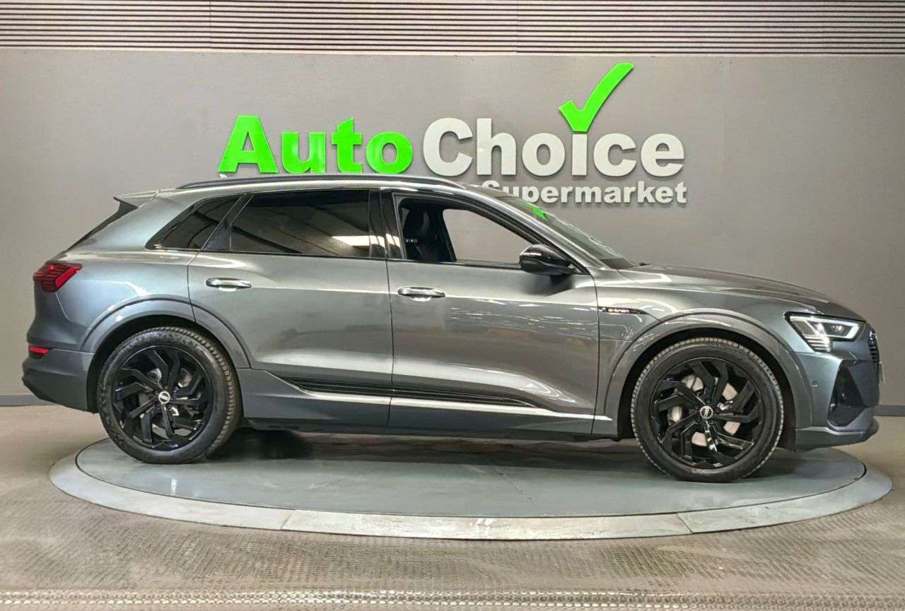 2021 AUDI E-TRON 2021 AUDI E-TRON