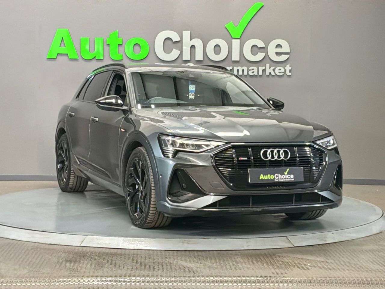 A 2021 AUDI E-TRON 55 Black Edition SUV 5dr Electric Auto quattro 95kWh (408 ps) Finance Avail A 2021 AUDI E-TRON 55 Black Edition SUV 5dr Electric Auto quattro 95kWh (408 ps) Finance Avail