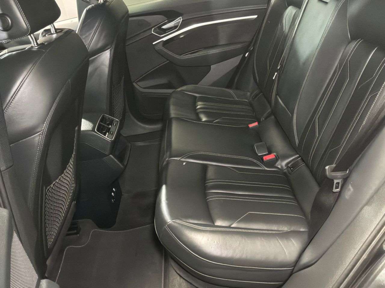 2021 AUDI E-TRON 2021 AUDI E-TRON