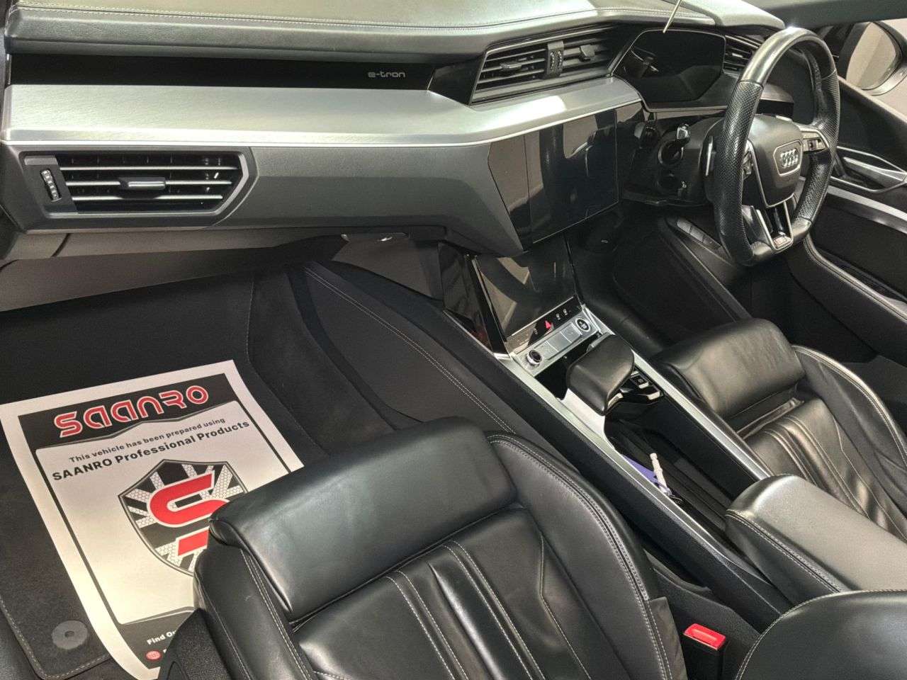 2021 AUDI E-TRON 2021 AUDI E-TRON