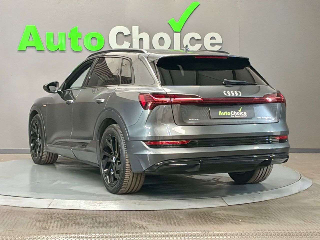 2021 AUDI E-TRON 2021 AUDI E-TRON