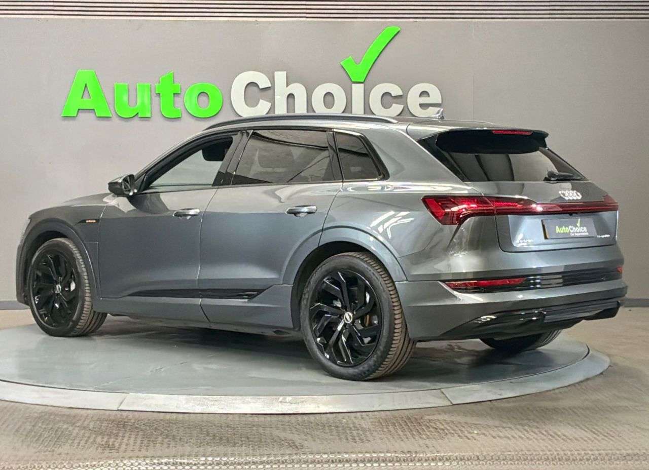 2021 AUDI E-TRON 2021 AUDI E-TRON