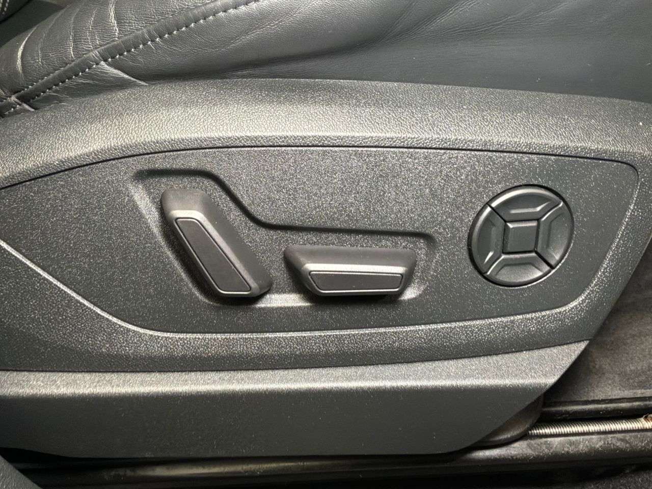 2021 AUDI E-TRON 2021 AUDI E-TRON