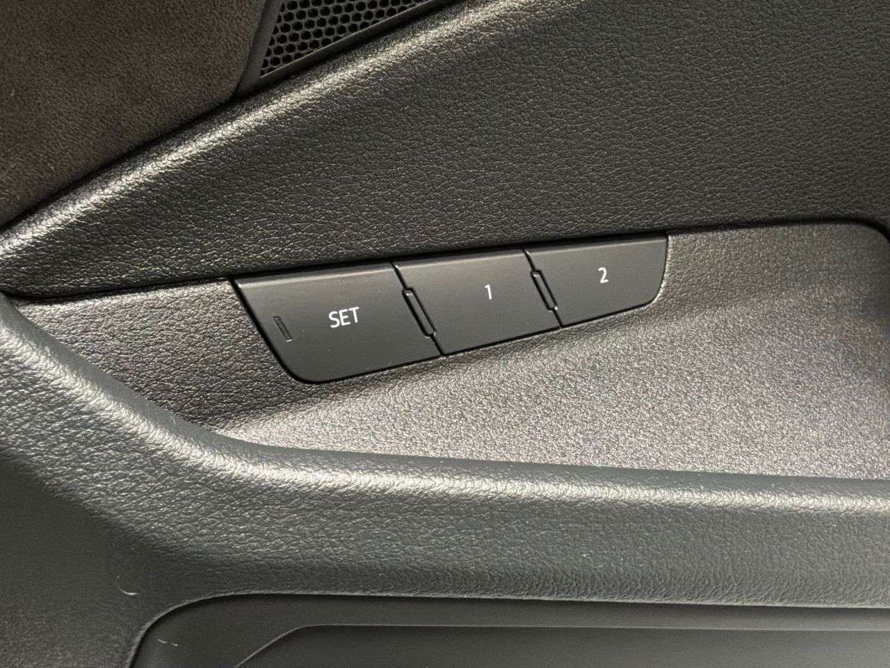 2021 AUDI E-TRON 2021 AUDI E-TRON