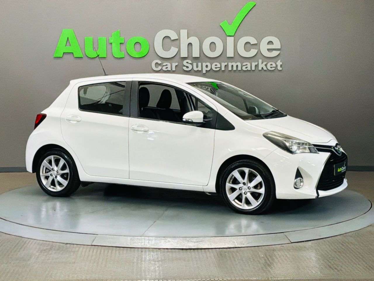 2015 TOYOTA YARIS 2015 TOYOTA YARIS