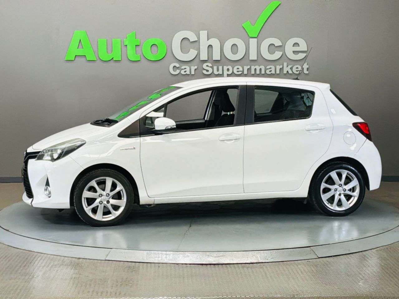 2015 TOYOTA YARIS 2015 TOYOTA YARIS