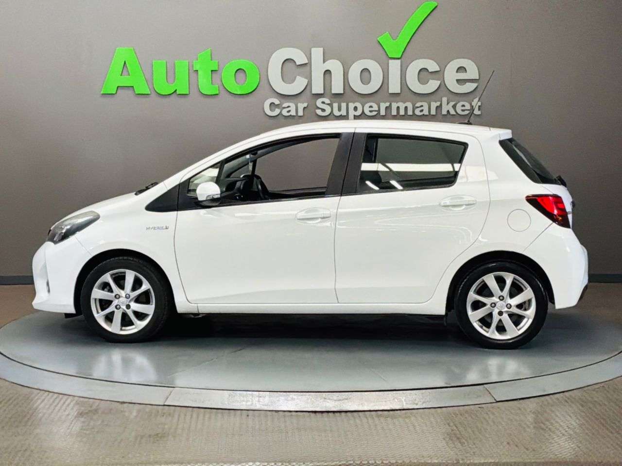 2015 TOYOTA YARIS 2015 TOYOTA YARIS