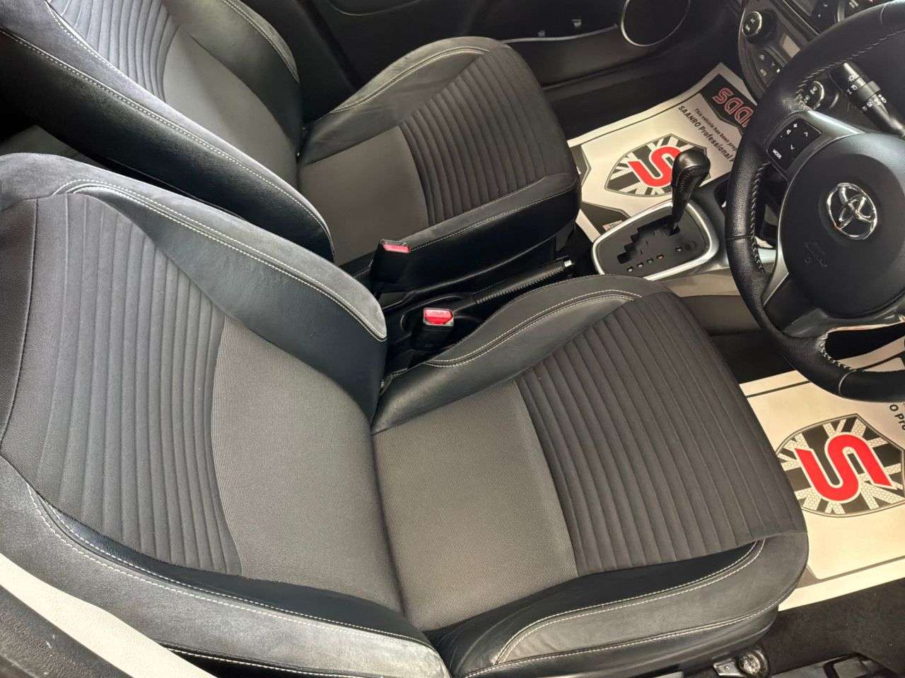 2015 TOYOTA YARIS 2015 TOYOTA YARIS