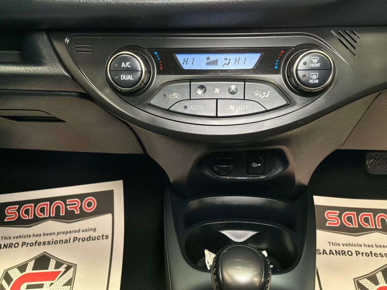 2015 TOYOTA YARIS 2015 TOYOTA YARIS
