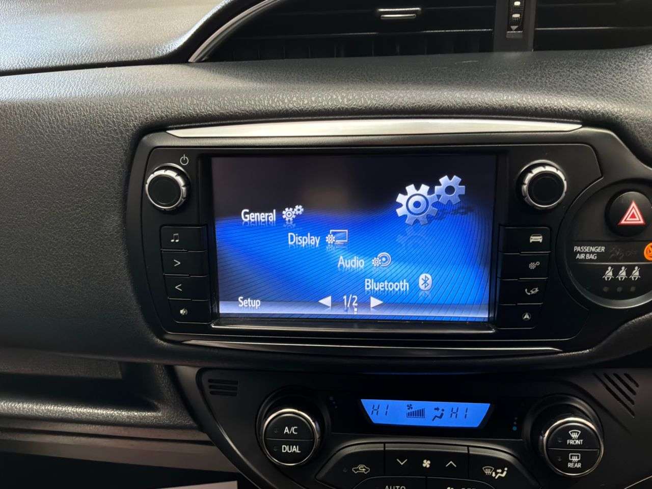 2015 TOYOTA YARIS 2015 TOYOTA YARIS