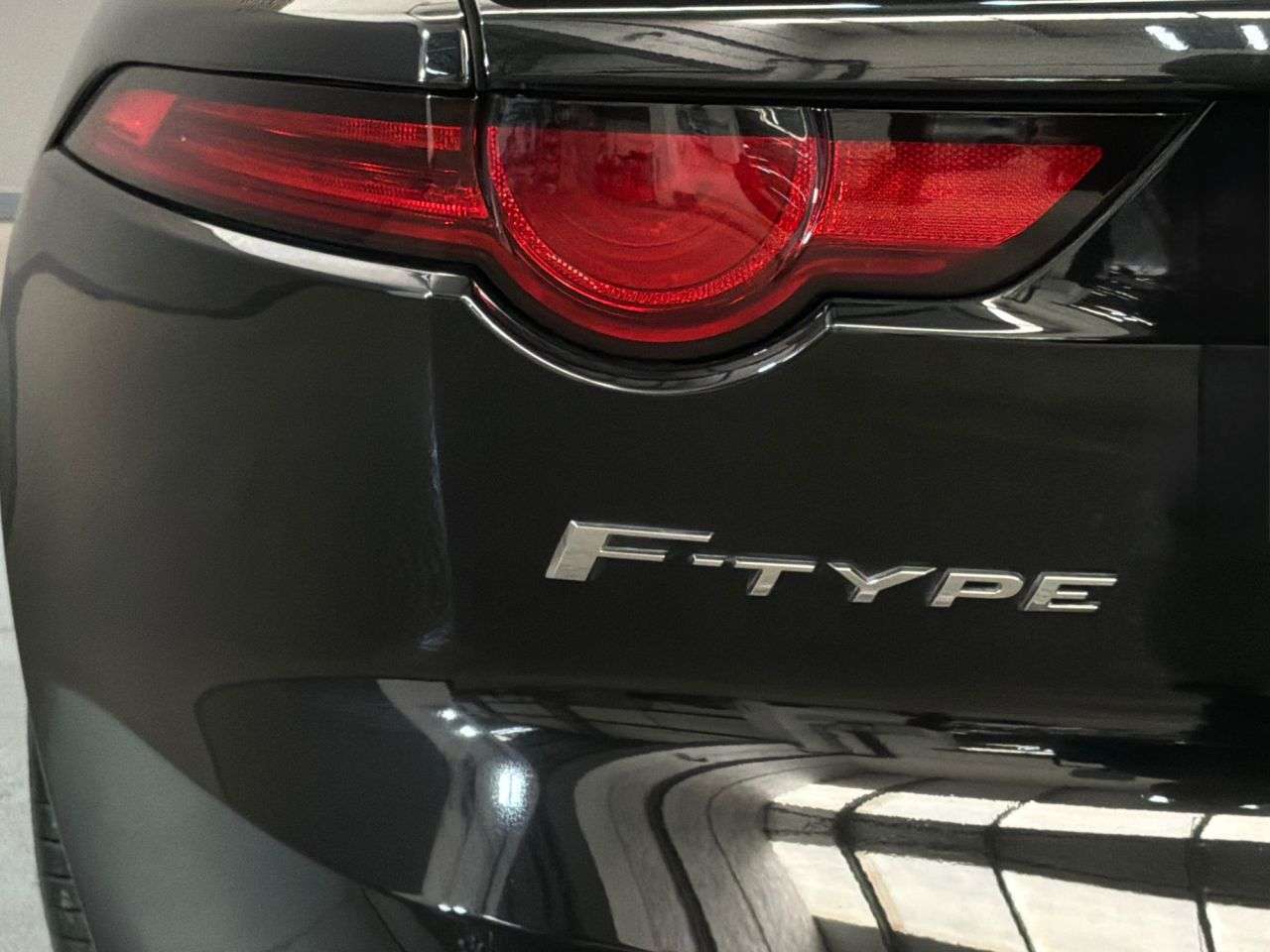 2019 JAGUAR F-TYPE 2019 JAGUAR F-TYPE