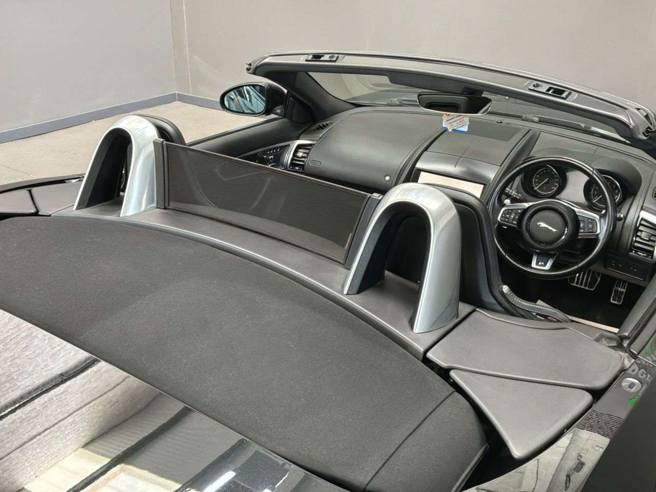 2019 JAGUAR F-TYPE 2019 JAGUAR F-TYPE