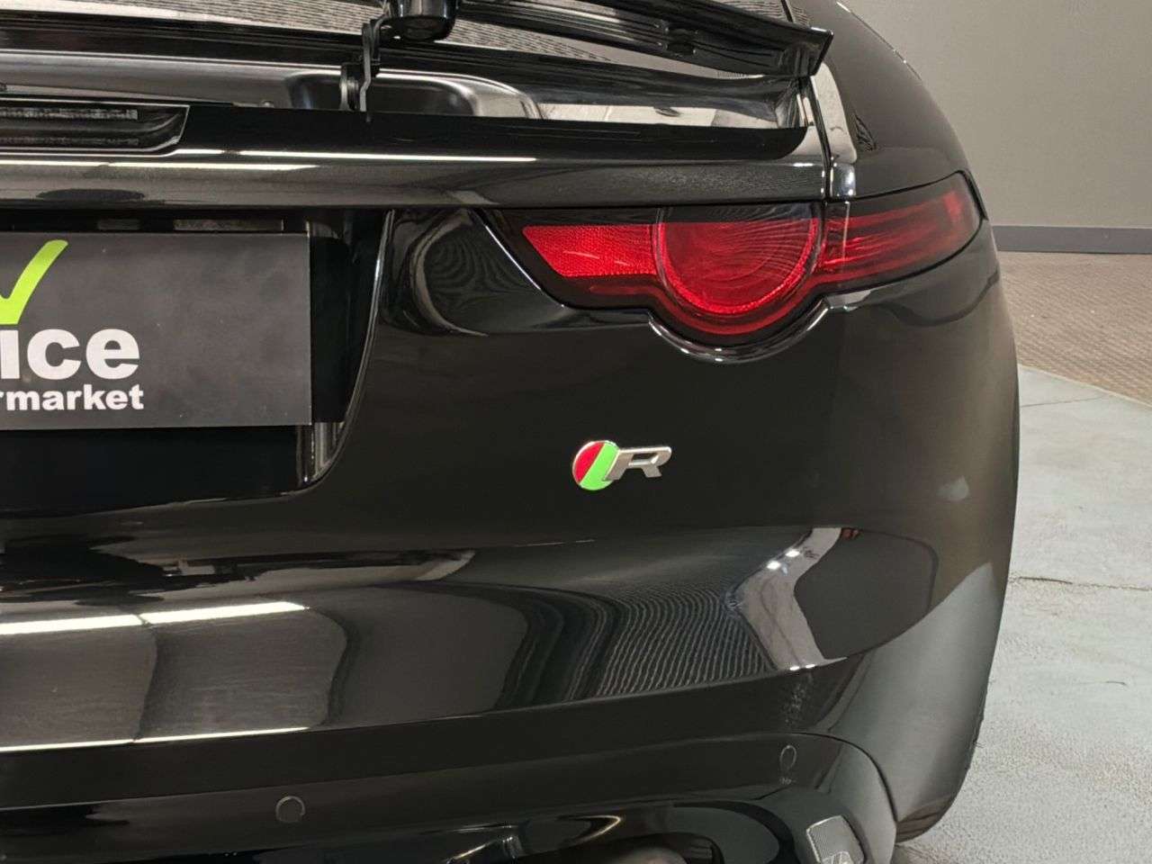 2019 JAGUAR F-TYPE 2019 JAGUAR F-TYPE