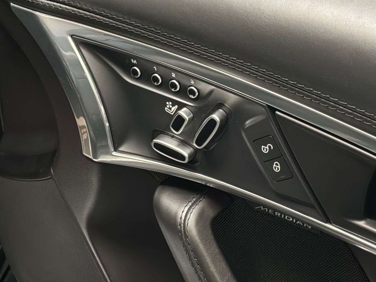 2019 JAGUAR F-TYPE 2019 JAGUAR F-TYPE