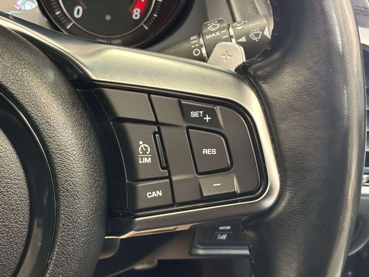 2019 JAGUAR F-TYPE 2019 JAGUAR F-TYPE
