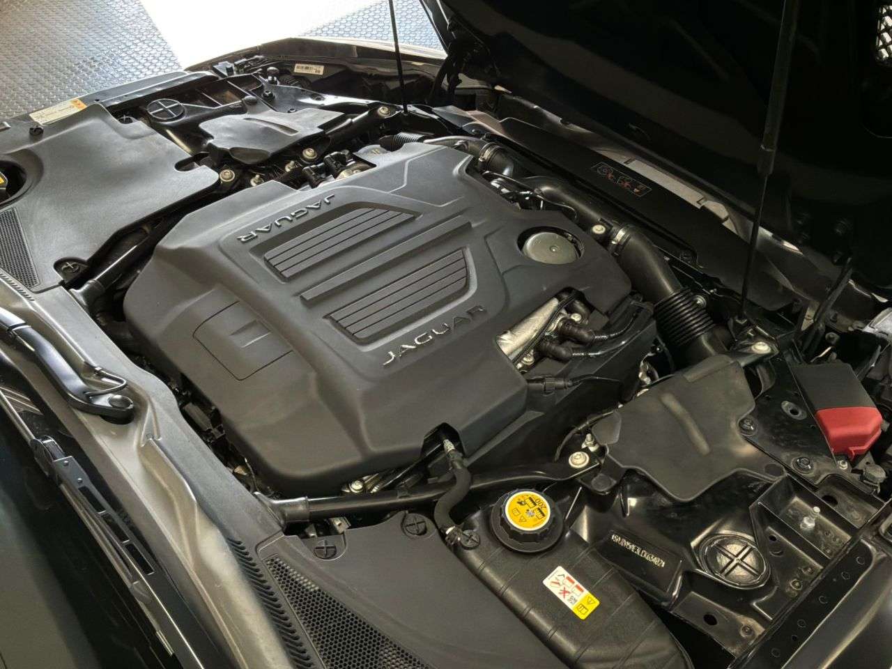 2019 JAGUAR F-TYPE 2019 JAGUAR F-TYPE