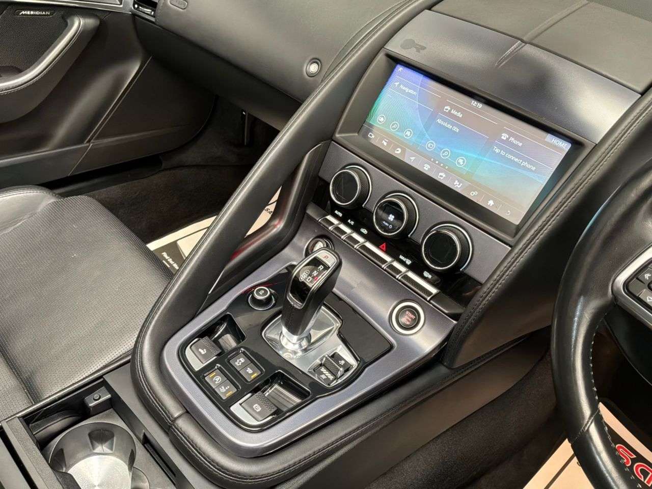 2019 JAGUAR F-TYPE 2019 JAGUAR F-TYPE