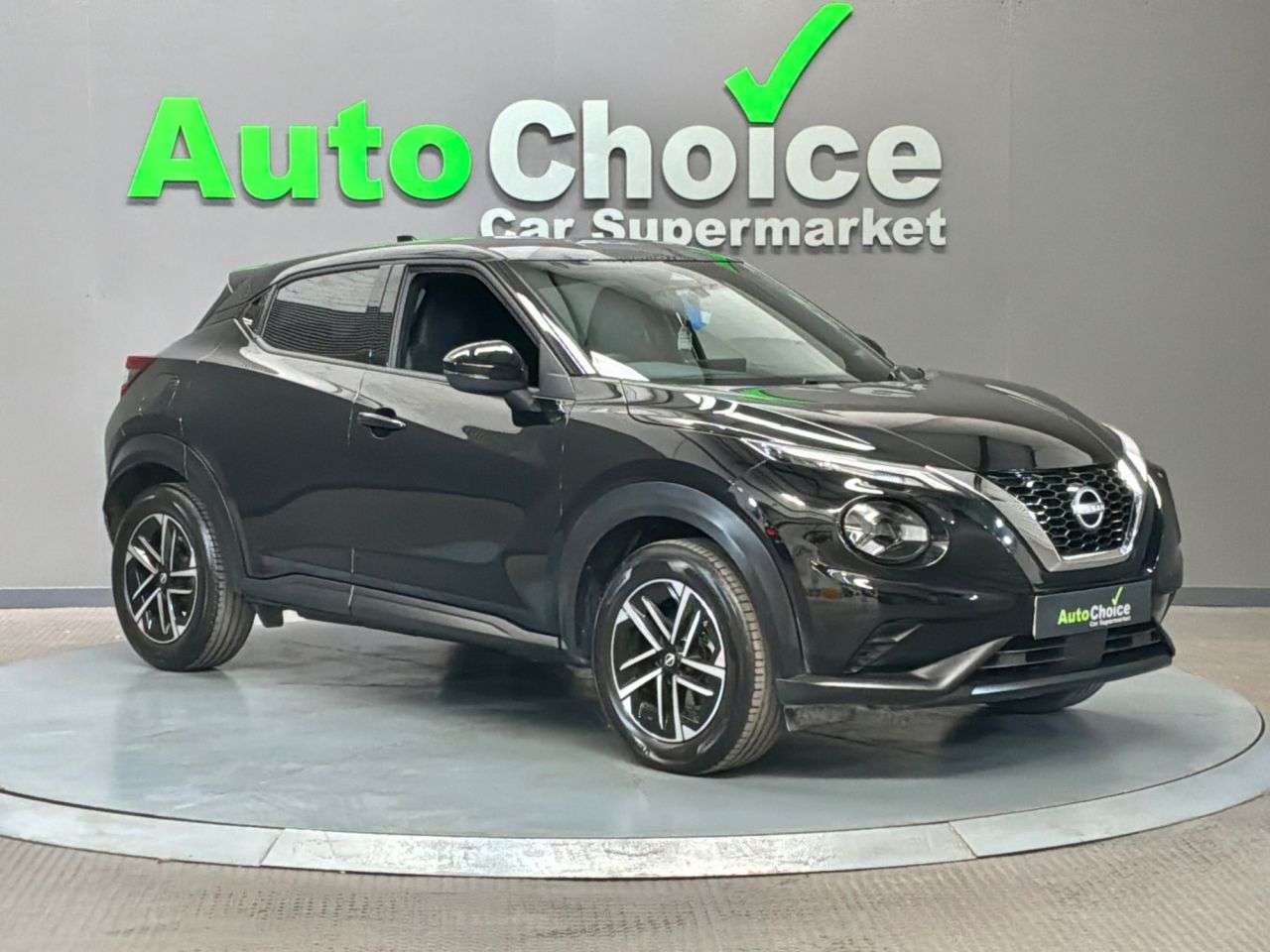 A 2025 NISSAN JUKE 1.0 DIG-T N-Connecta SUV 5dr Petrol DCT Auto Euro 6 (s/s) (114 ps) in Black A 2025 NISSAN JUKE 1.0 DIG-T N-Connecta SUV 5dr Petrol DCT Auto Euro 6 (s/s) (114 ps) in Black