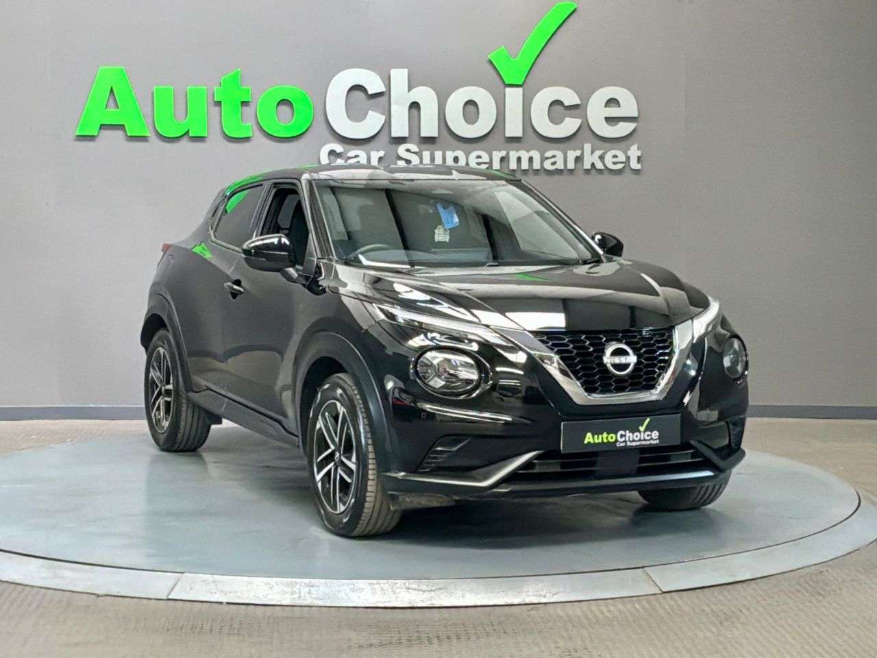A 2025 NISSAN JUKE 1.0 DIG-T N-Connecta SUV 5dr Petrol DCT Auto Euro 6 (s/s) (114 ps) in Black A 2025 NISSAN JUKE 1.0 DIG-T N-Connecta SUV 5dr Petrol DCT Auto Euro 6 (s/s) (114 ps) in Black
