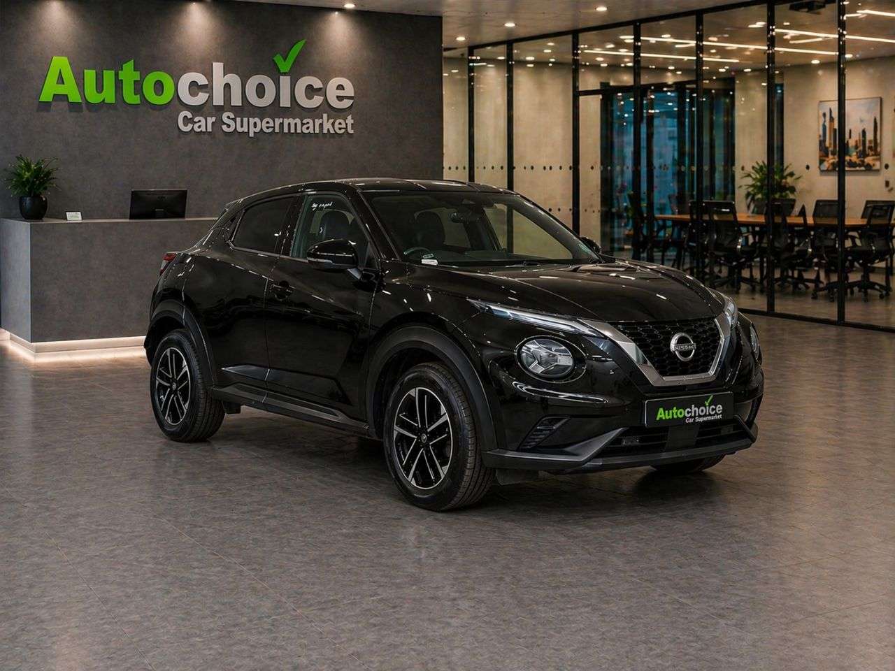 A 2024 NISSAN JUKE 1.0 DIG-T N-Connecta SUV 5dr Petrol DCT Auto Euro 6 (s/s) (114 ps) in Black A 2024 NISSAN JUKE 1.0 DIG-T N-Connecta SUV 5dr Petrol DCT Auto Euro 6 (s/s) (114 ps) in Black