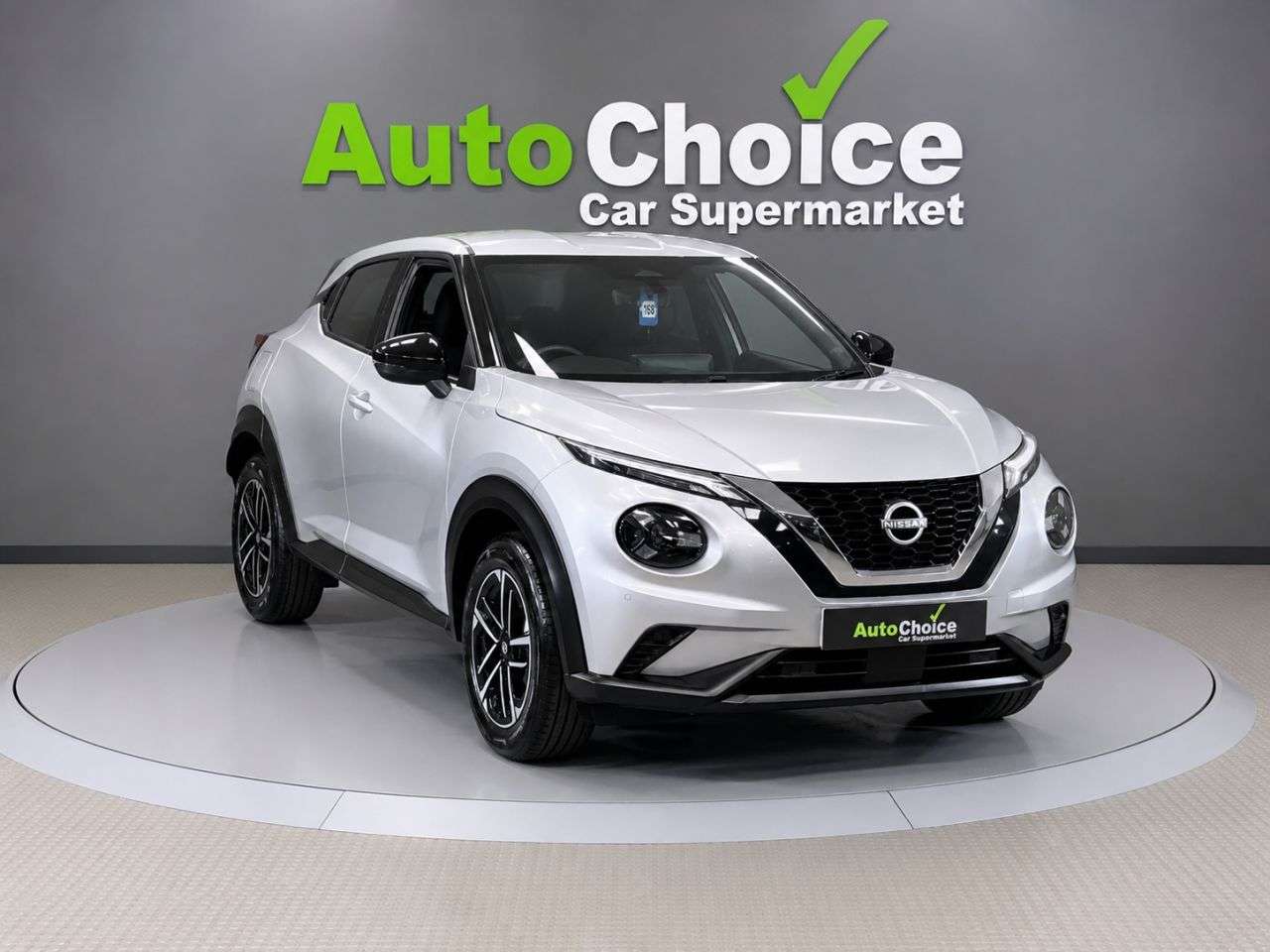 A 2025 NISSAN JUKE 1.0 DIG-T N-Connecta SUV 5dr Petrol DCT Auto Euro 6 (s/s) (114 ps) in Black A 2025 NISSAN JUKE 1.0 DIG-T N-Connecta SUV 5dr Petrol DCT Auto Euro 6 (s/s) (114 ps) in Black