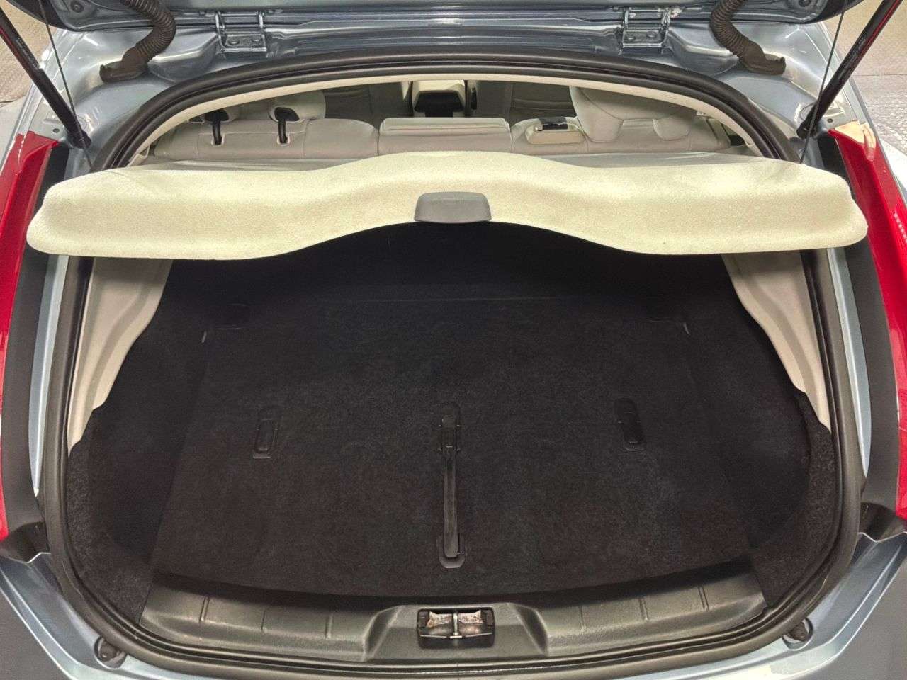 2017 VOLVO V40 2017 VOLVO V40