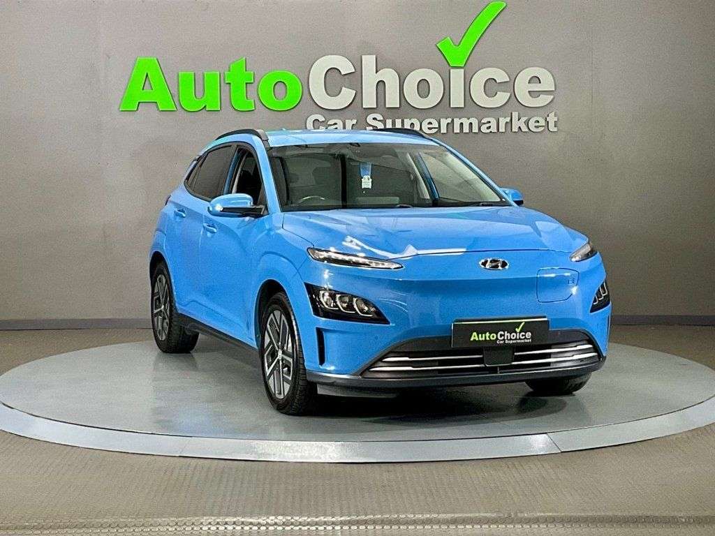 A 2021 HYUNDAI KONA 39kWh Premium SUV 5dr Electric Auto (10.5kW Charger) (136 ps) in Blackburn A 2021 HYUNDAI KONA 39kWh Premium SUV 5dr Electric Auto (10.5kW Charger) (136 ps) in Blackburn