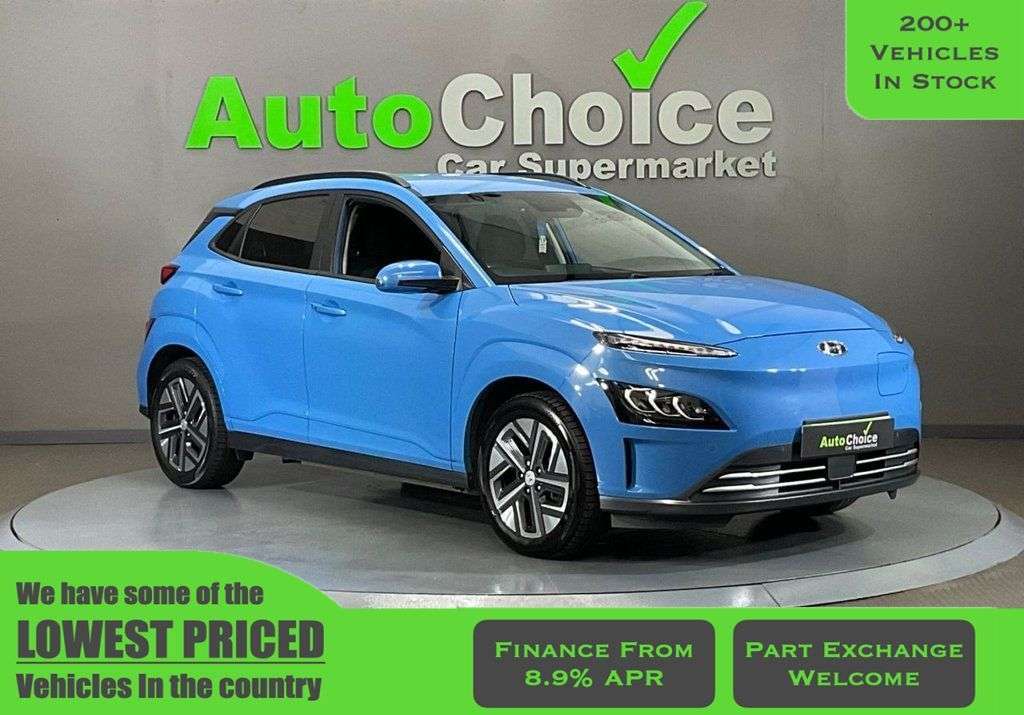A 2021 HYUNDAI KONA 39kWh Premium SUV 5dr Electric Auto (10.5kW Charger) (136 ps) in Blackburn A 2021 HYUNDAI KONA 39kWh Premium SUV 5dr Electric Auto (10.5kW Charger) (136 ps) in Blackburn