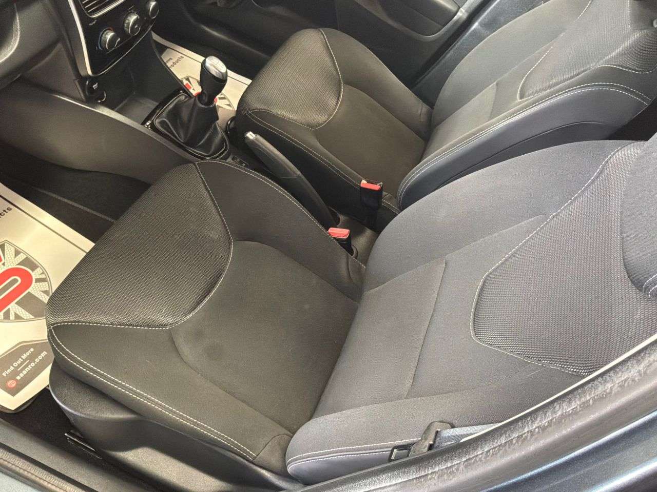2019 RENAULT CLIO 2019 RENAULT CLIO