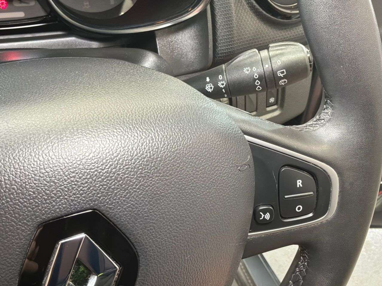 2019 RENAULT CLIO 2019 RENAULT CLIO