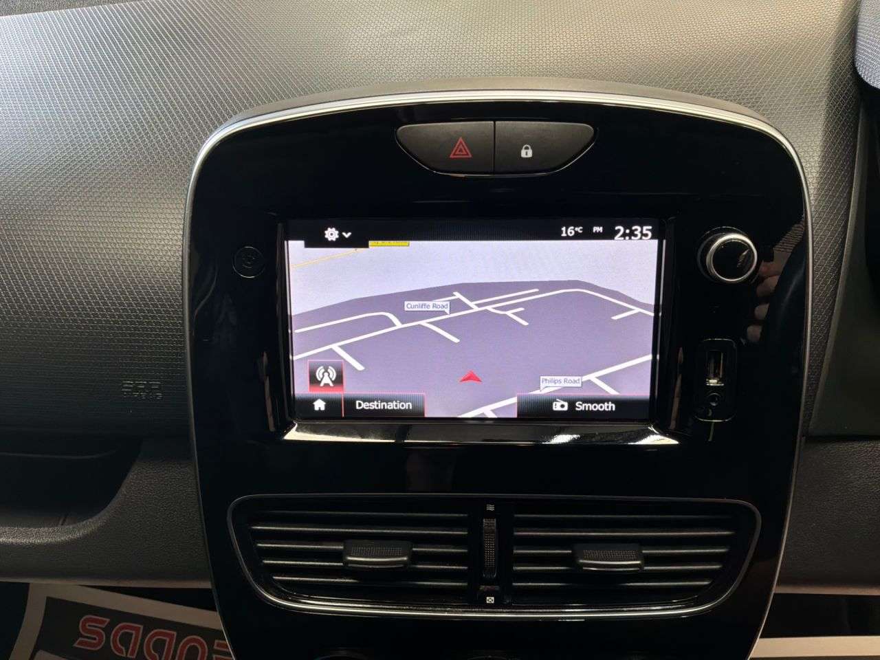 2019 RENAULT CLIO 2019 RENAULT CLIO