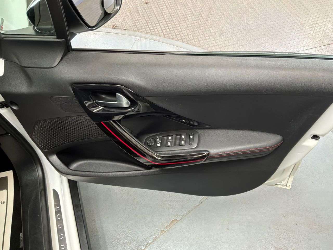 2019 PEUGEOT 2008 2019 PEUGEOT 2008