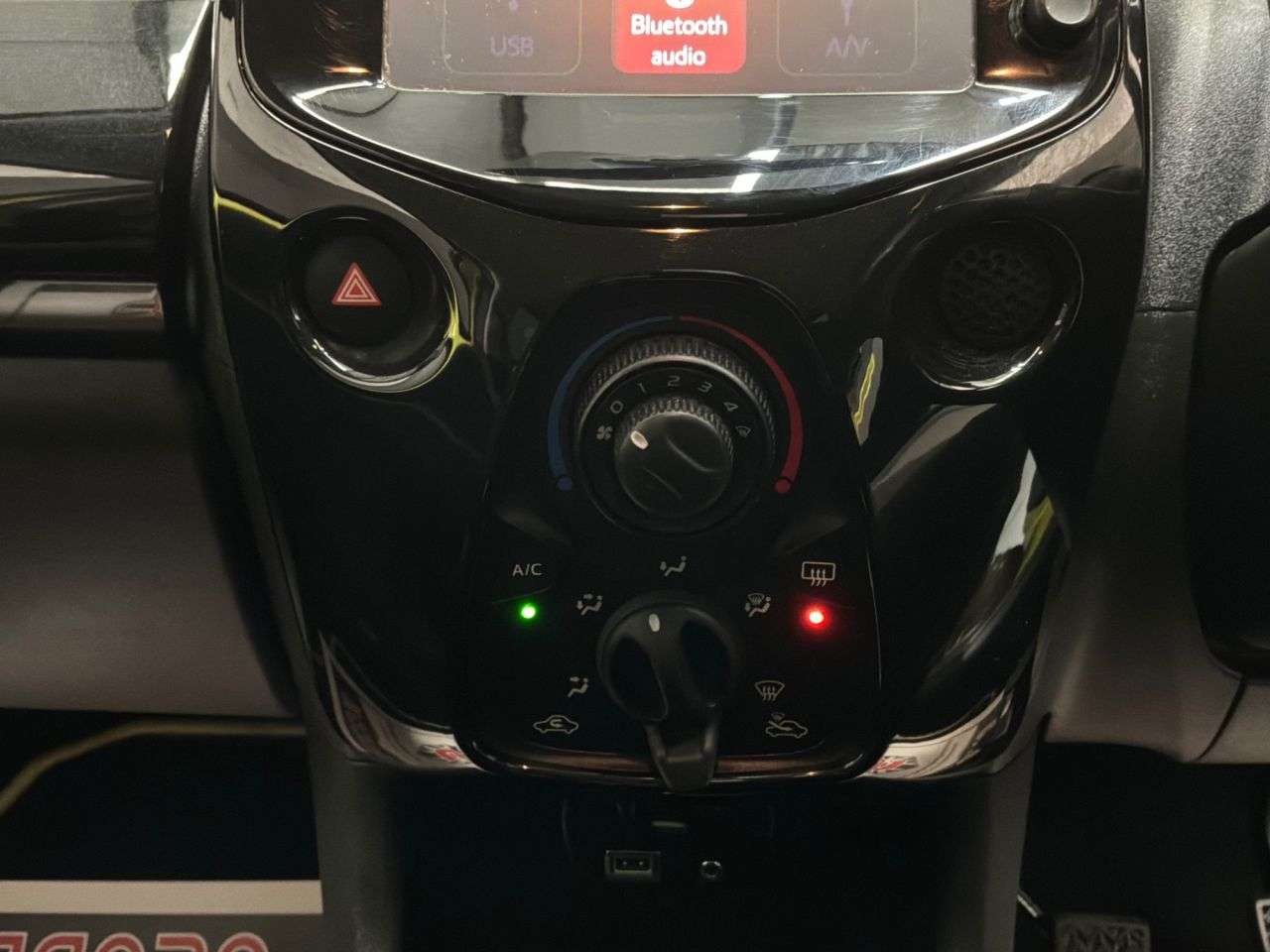 2017 TOYOTA AYGO 2017 TOYOTA AYGO
