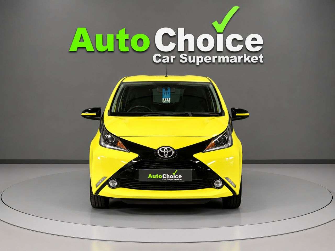 A 2017 TOYOTA AYGO 1.0 VVT-i x-cite 3 Yellow Bi-Tone Hatchback 5dr Petrol Manual Euro 6 (68 ps A 2017 TOYOTA AYGO 1.0 VVT-i x-cite 3 Yellow Bi-Tone Hatchback 5dr Petrol Manual Euro 6 (68 ps