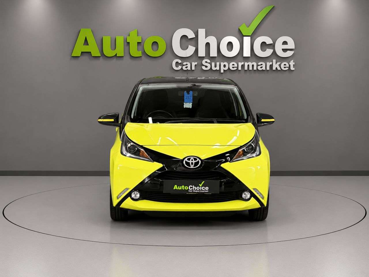 A 2017 TOYOTA AYGO 1.0 VVT-i x-cite 3 Yellow Bi-Tone Hatchback 5dr Petrol Manual Euro 6 (68 ps A 2017 TOYOTA AYGO 1.0 VVT-i x-cite 3 Yellow Bi-Tone Hatchback 5dr Petrol Manual Euro 6 (68 ps