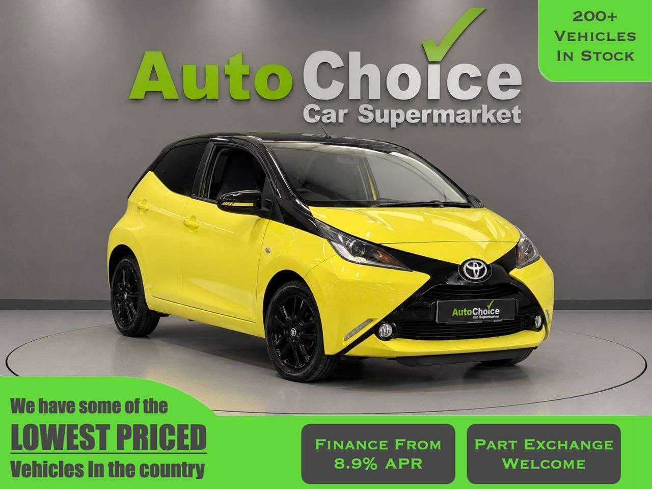A 2017 TOYOTA AYGO 1.0 VVT-i x-cite 3 Yellow Bi-Tone Hatchback 5dr Petrol Manual Euro 6 (68 ps A 2017 TOYOTA AYGO 1.0 VVT-i x-cite 3 Yellow Bi-Tone Hatchback 5dr Petrol Manual Euro 6 (68 ps