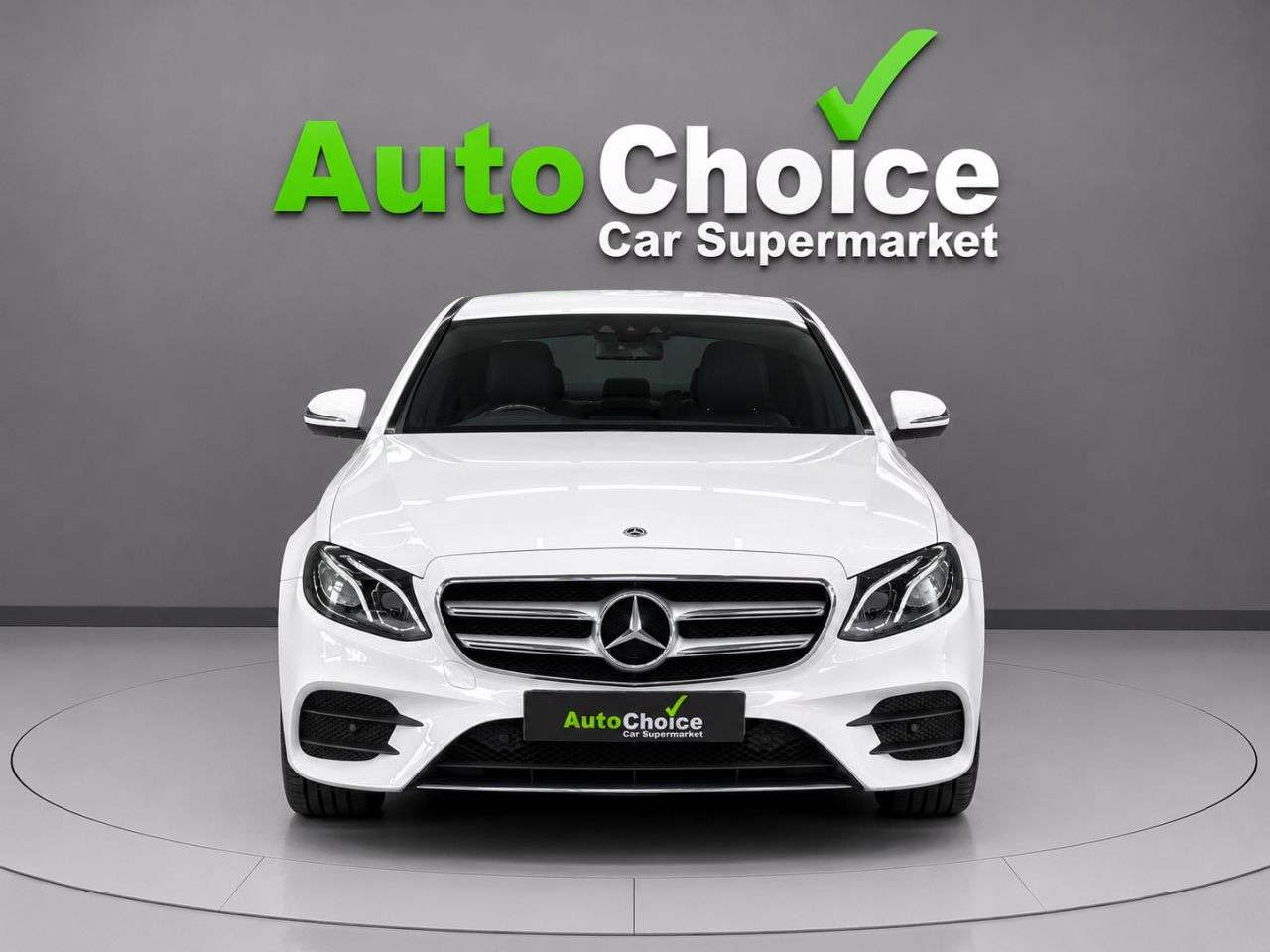 A 2017 MERCEDES-BENZ E-CLASS 2.0 E220d AMG Line Saloon 4dr Diesel G-Tronic+ 4MATIC Euro 6 (s/s) (194 ps) A 2017 MERCEDES-BENZ E-CLASS 2.0 E220d AMG Line Saloon 4dr Diesel G-Tronic+ 4MATIC Euro 6 (s/s) (194 ps)