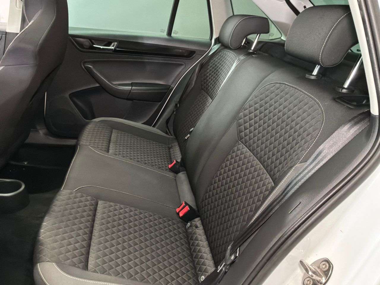 2017 SKODA RAPID SPACEBACK 2017 SKODA RAPID SPACEBACK