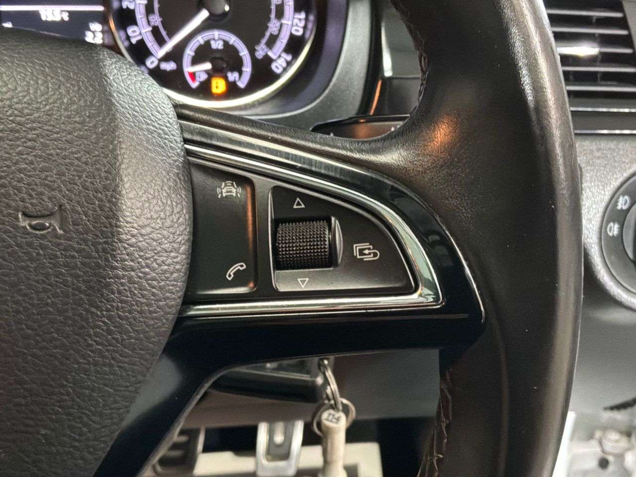 2017 SKODA RAPID SPACEBACK 2017 SKODA RAPID SPACEBACK