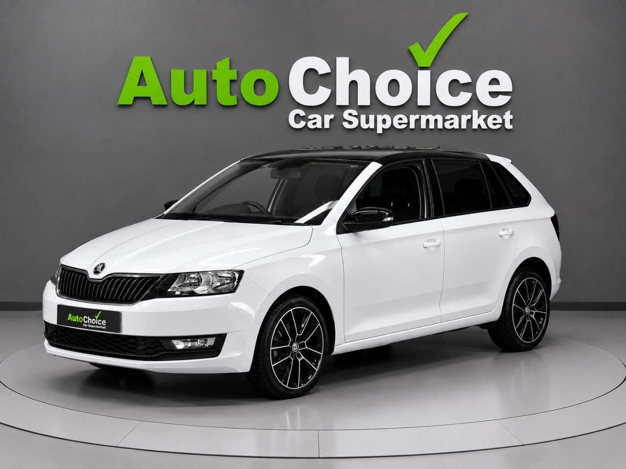 A 2017 SKODA RAPID SPACEBACK 1.0 TSI SE Sport Hatchback 5dr Petrol Manual Euro 6 (s/s) (110 ps) in Black A 2017 SKODA RAPID SPACEBACK 1.0 TSI SE Sport Hatchback 5dr Petrol Manual Euro 6 (s/s) (110 ps) in Black
