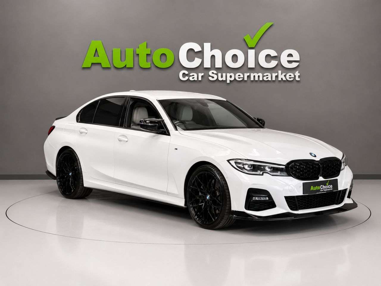 A 2020 BMW 3 SERIES 2.0 330e 12kWh M Sport Saloon 4dr Petrol Plug-in Hybrid Auto Euro 6 (s/s) ( A 2020 BMW 3 SERIES 2.0 330e 12kWh M Sport Saloon 4dr Petrol Plug-in Hybrid Auto Euro 6 (s/s) (
