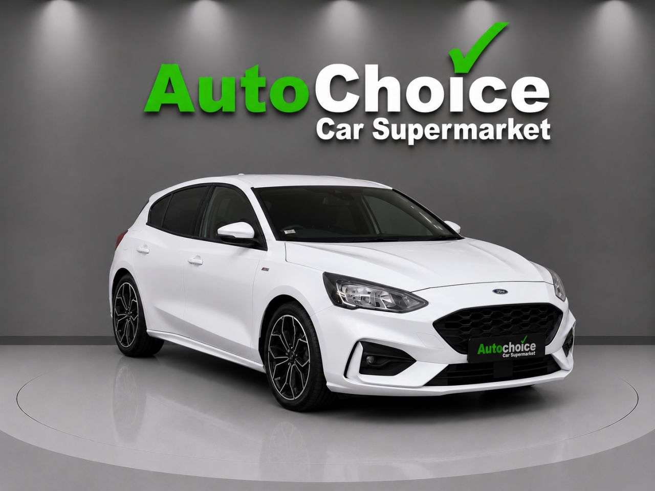 A 2018 FORD FOCUS 1.0T EcoBoost ST-Line X Hatchback 5dr Petrol Manual Euro 6 (s/s) (125 ps) i A 2018 FORD FOCUS 1.0T EcoBoost ST-Line X Hatchback 5dr Petrol Manual Euro 6 (s/s) (125 ps) i