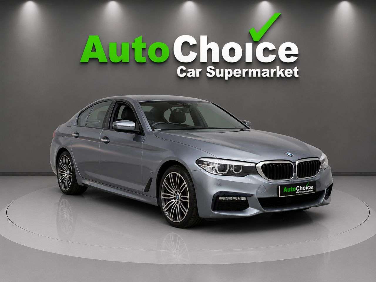 A 2018 BMW 5 SERIES 2.0 530e 9.2kWh M Sport Saloon 4dr Petrol Plug-in Hybrid Auto Euro 6 (s/s) A 2018 BMW 5 SERIES 2.0 530e 9.2kWh M Sport Saloon 4dr Petrol Plug-in Hybrid Auto Euro 6 (s/s)